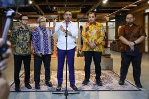 Berikut adalah draf artikel berita yang dioptimalkan: