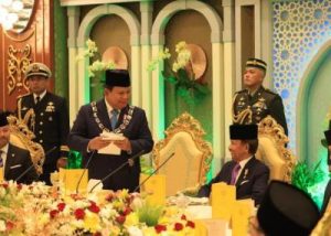 Raja Brunei Tajir Melintir! Garasi Mobilnya Bikin Melongo!