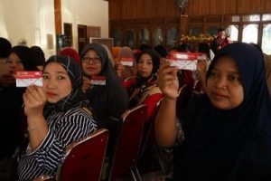 Dompet Kaget! Bansos Rp400 Ribu Cair Lebih Awal? Ini Faktanya!