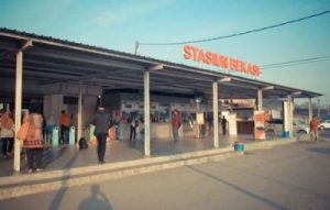 Dompet Warga Bekasi Jebol! Biaya Transportasi Termahal?