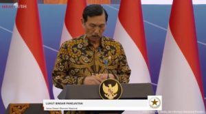 Ekonomi RI Darurat? Luhut Pasang Badan, Siapkan Jurus Jitu!