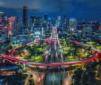 Geger Jakarta! Kenaikan UMP 2026 Ditolak Dua Kubu, Ada Apa?