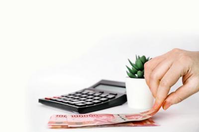 Pinjol Resmi OJK Tinggal Segini? Cek Daftar Terbaru!