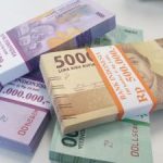 Rupiah Terjun Bebas! Minyak Diprediksi Sentuh USD200: Krisis Global?