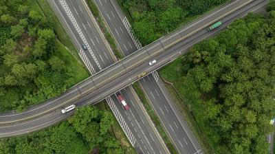 Ekonomi Bergerak! Lonjakan Mudik H-8 Lebaran, Diskon Tol Menggoda!