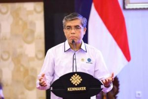 Menaker Ungkap Sosok Inspiratif Kunci Harmoni Industri Indonesia!