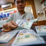 Dolar AS Tembus Rp18.000 Rupiah Terpuruk