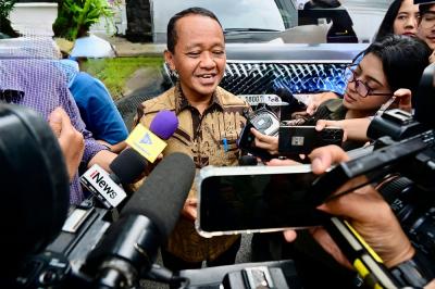 Bahlil Tahan Proyek Raksasa Listrik ASEAN