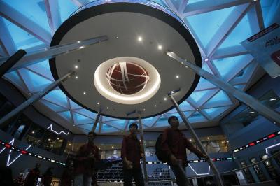 92 Saham Keluar dari Papan Khusus