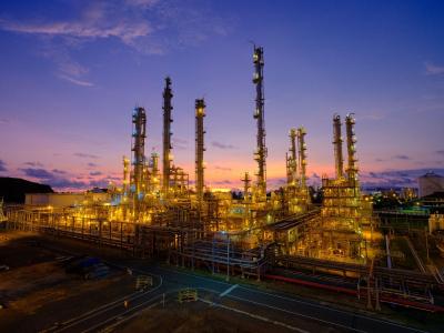 Terkuak Sinergi Raksasa Petrokimia dan Bank