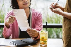 Pajak Restoran Bukan PPN Ini Fakta Mengejutkan