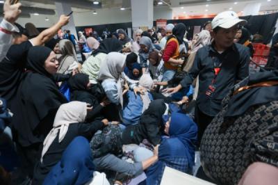 Demam Diskon di Blok M Square Rebut Perhatian Jastiper
