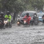 Cibinong Terendam Banjir Jalan Mayor Oking Lumpuh