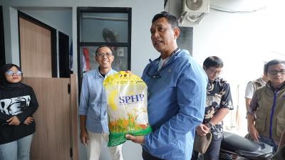 Skandal Beras SPHP Dioplos Jadi Premium