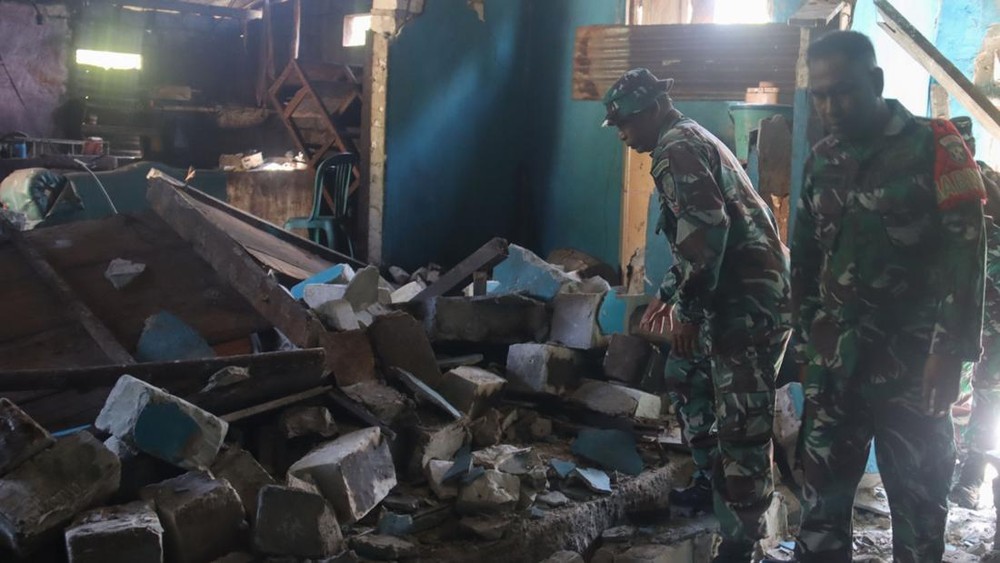 Gempa Sumba Mengguncang Puluhan Rumah Warga