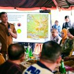 Sisa Api di Gunung Lawu Masih Mengancam