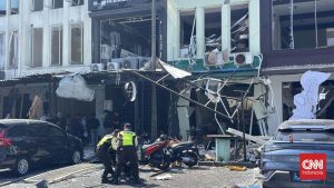 Korban Ledakan Ruko Surabaya Jalani Operasi