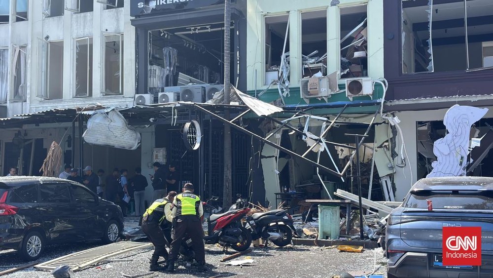 Korban Ledakan Ruko Surabaya Jalani Operasi